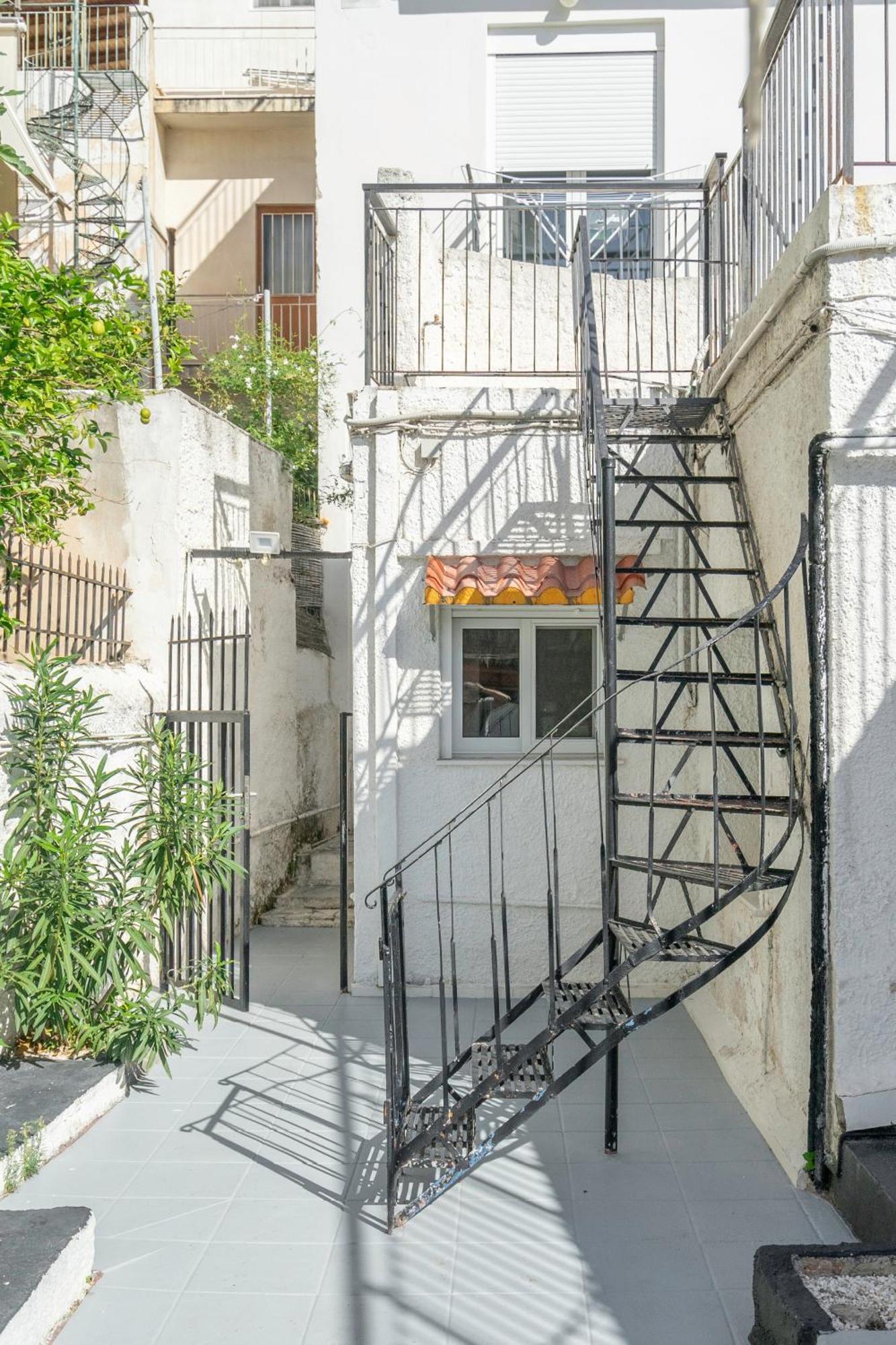 Detached House 1Km From Acropolis Filopappou Villa Atina Dış mekan fotoğraf